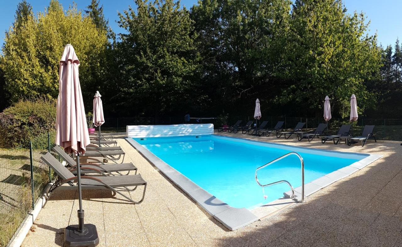 Hotel La Berangere Pérouges Exterior foto